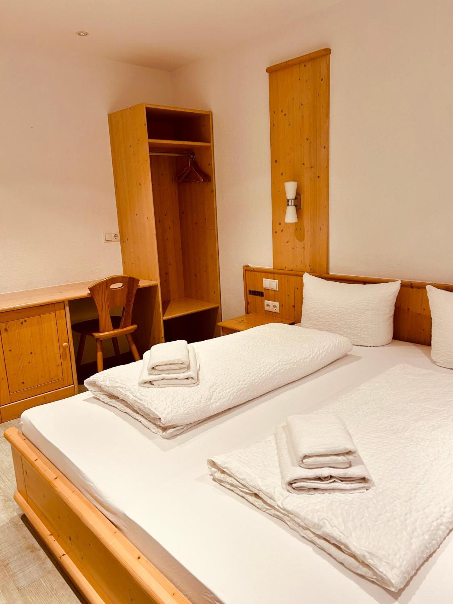 Gaestehaus Spoth Hotel Rust Buitenkant foto